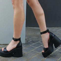 Flaws Black Leather Sandal