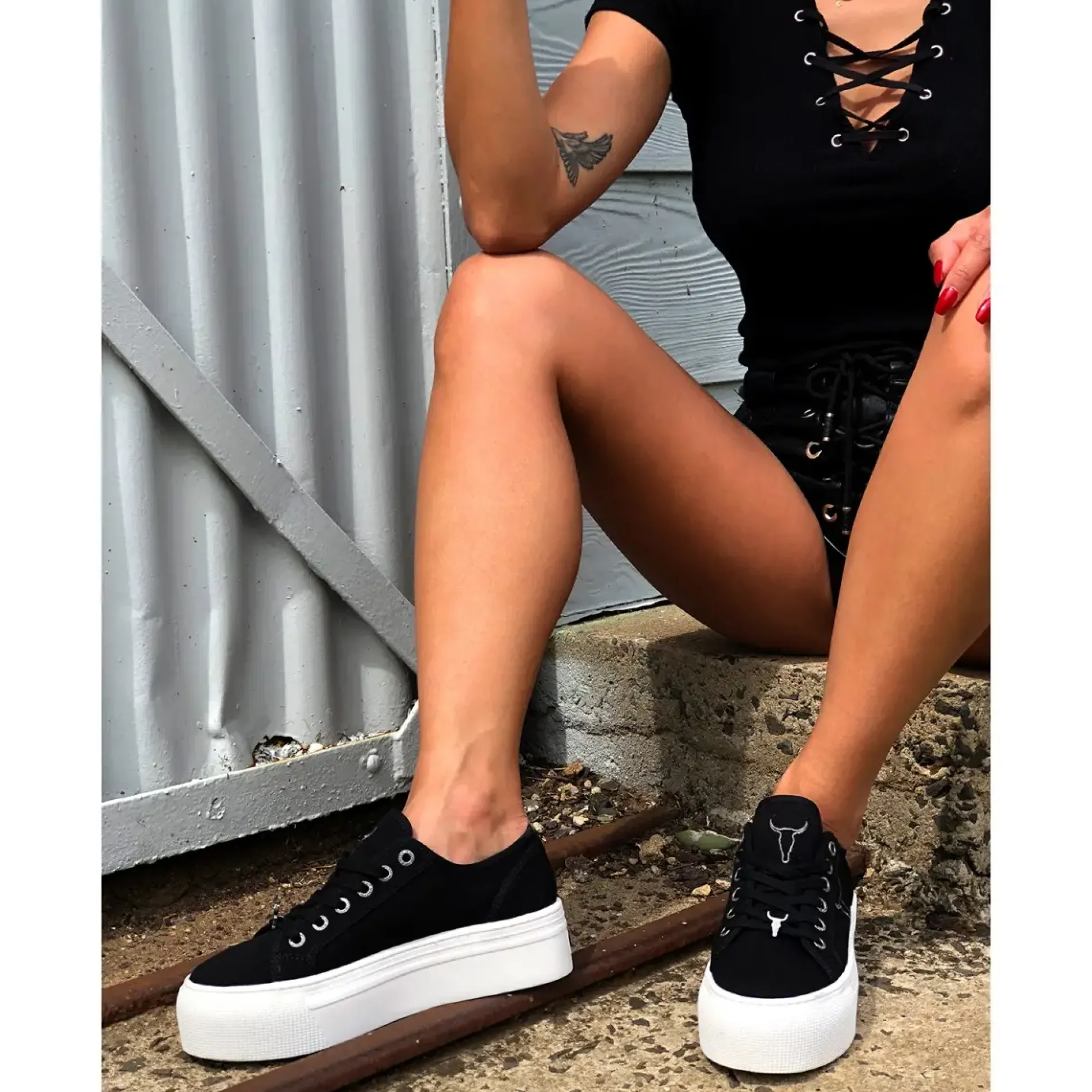 Ruby Black Canvas / White Sneaker